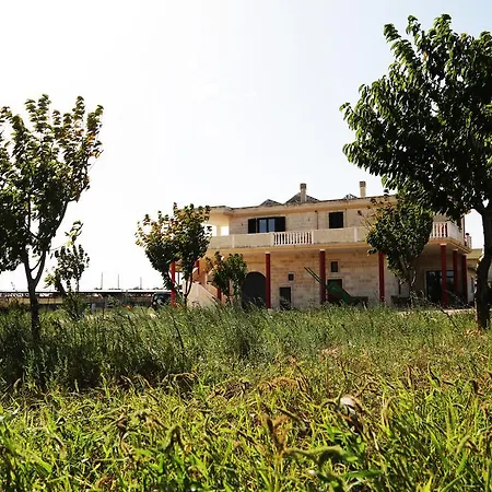 Country house Masseria Moretti Laterza